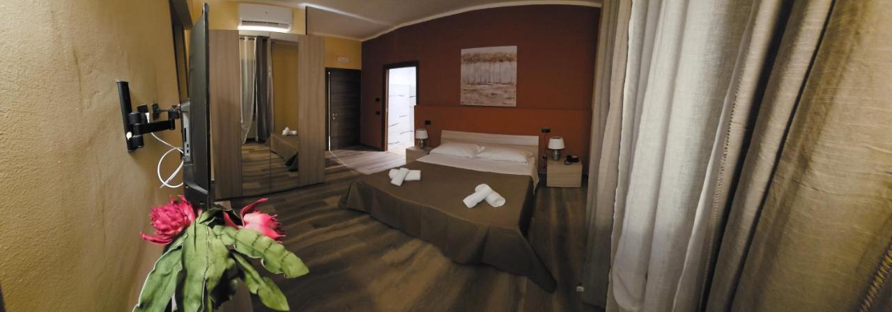 Hotel Bijoux Pozzolo Formigaro Екстериор снимка